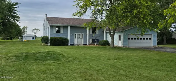 9204 Devils Hole Road, Bowling Green, OH 43402