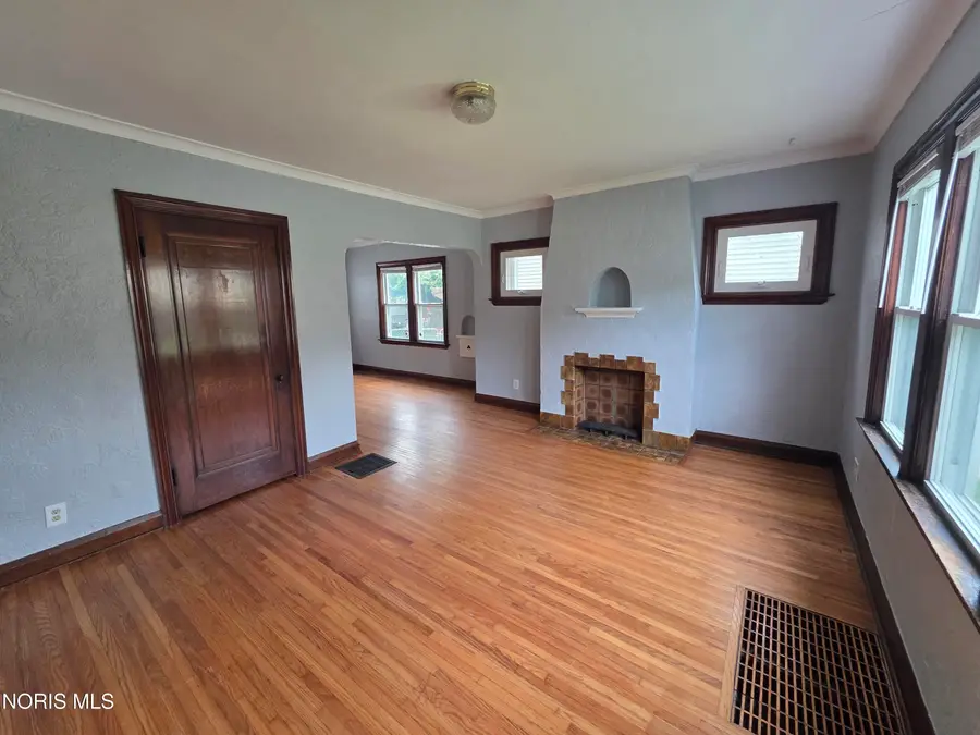 1909 Wyndhurst Road, Toledo, OH 43607 - #3