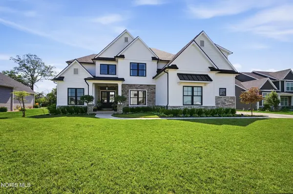 112 Grey Bridge Court, Perrysburg, OH 43551