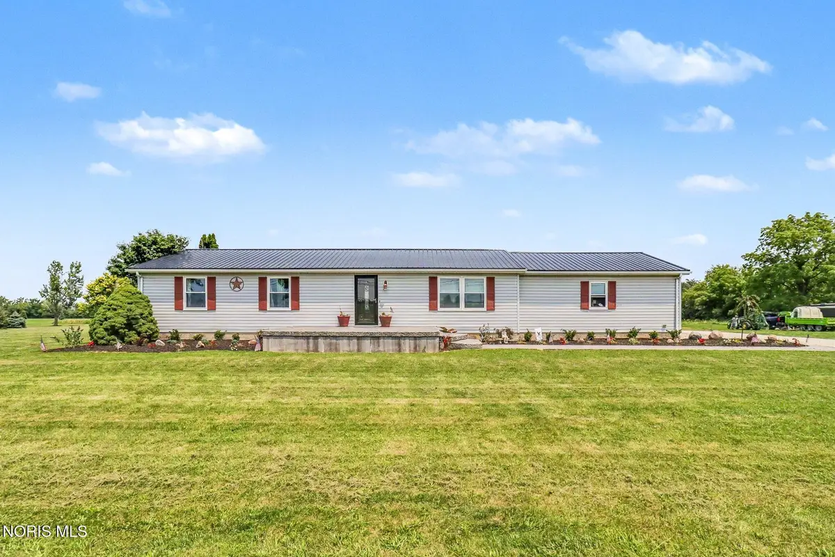4222 Fremont Pike, Perrysburg, OH 43551 - #1