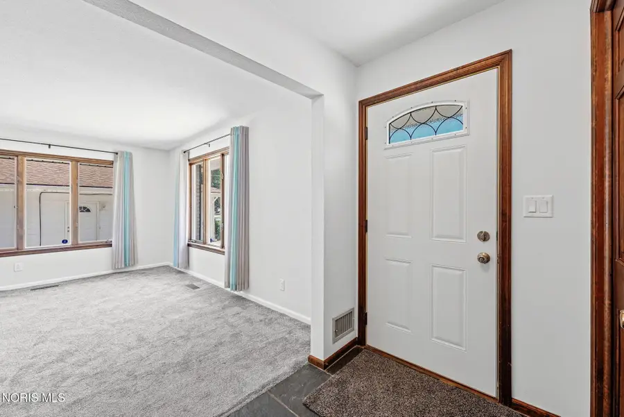 3665 Starr Avenue, Oregon, OH 43616 - #3
