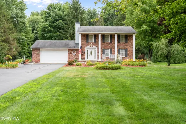 9753 Old State Line Road, Holland, OH 43528