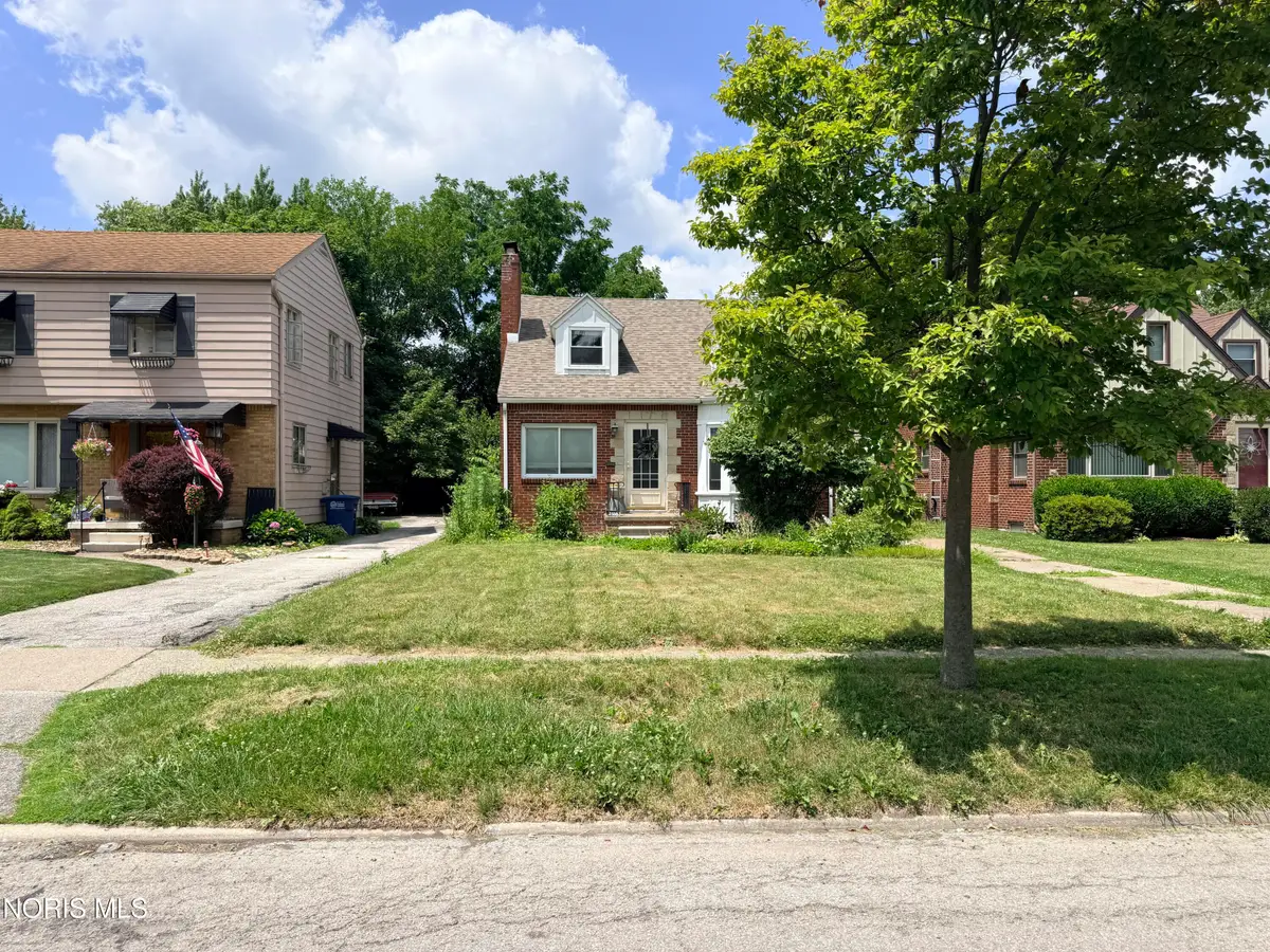 3927 Elmhurst Road, Toledo, OH 43613 - #1