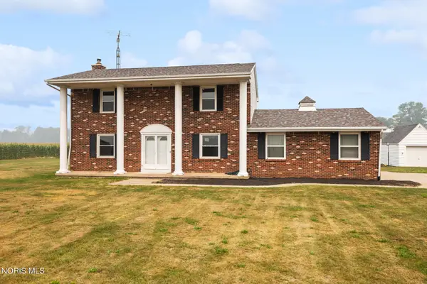 6974 County Road V3, Liberty Center, OH 43532