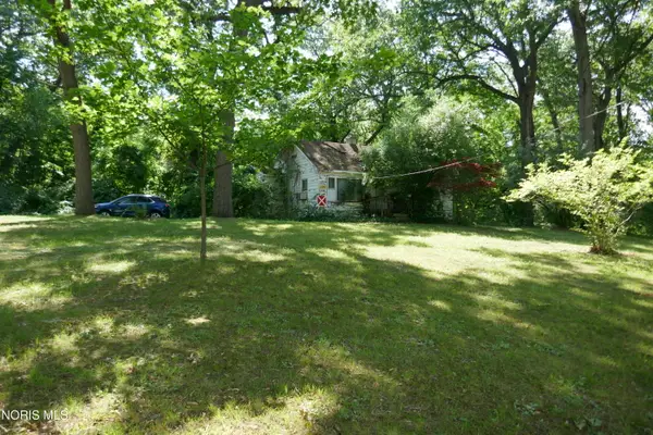 2430 Shetland Road, Toledo, OH 43617