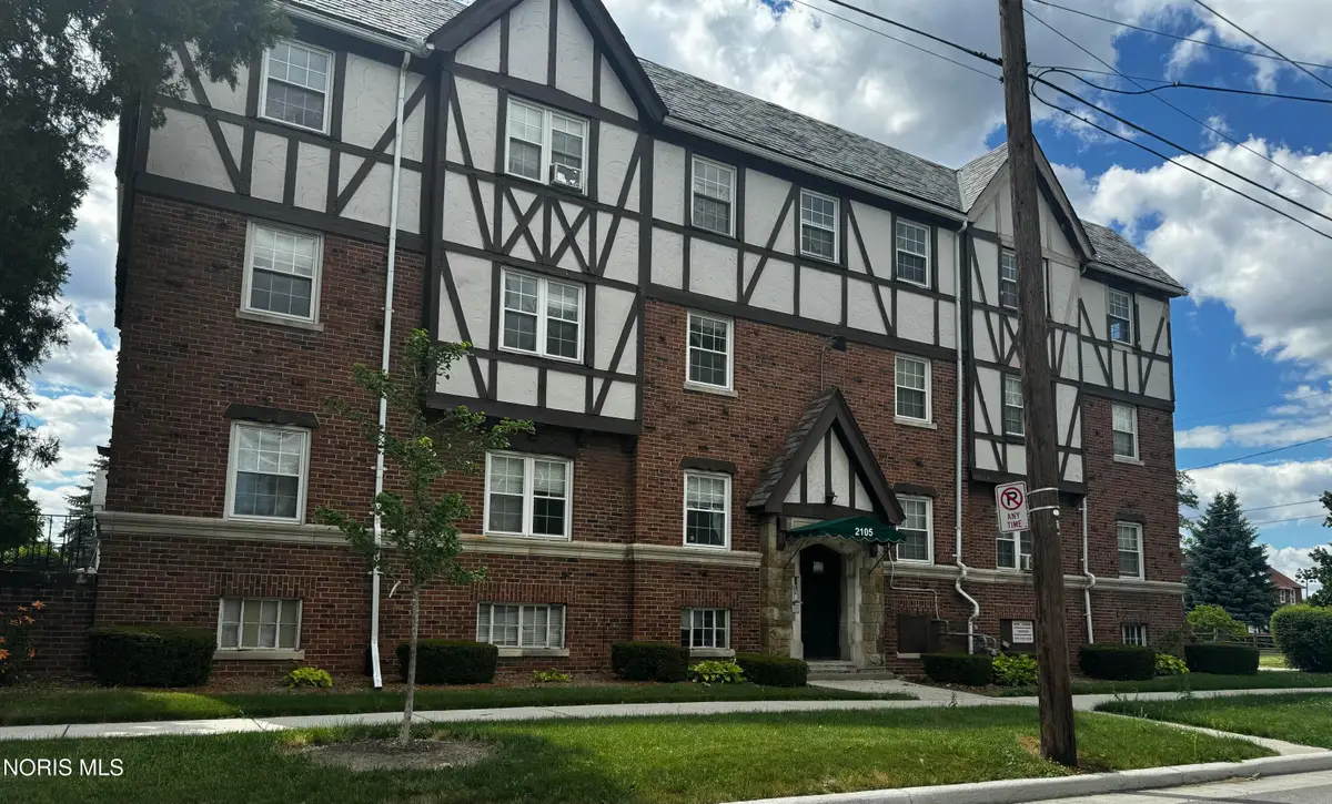 2105 Warren Street, Toledo, OH 43620 - #1