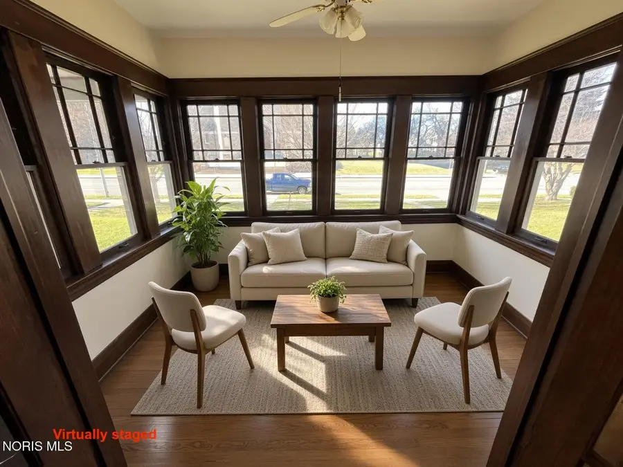 2558 Collingwood Boulevard, Toledo, OH 43610 - #2