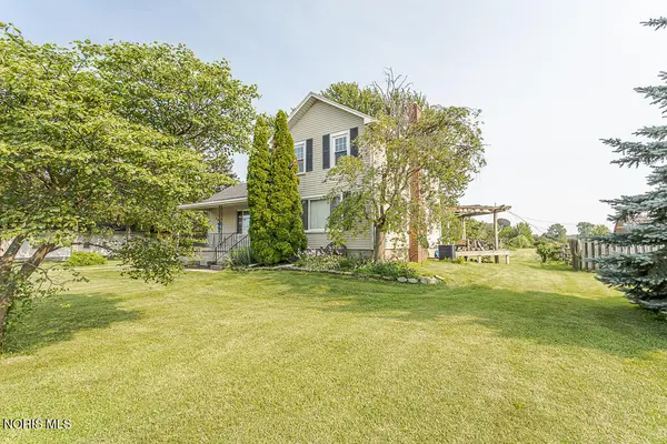 4920 Corduroy Road, Oregon, OH 43616