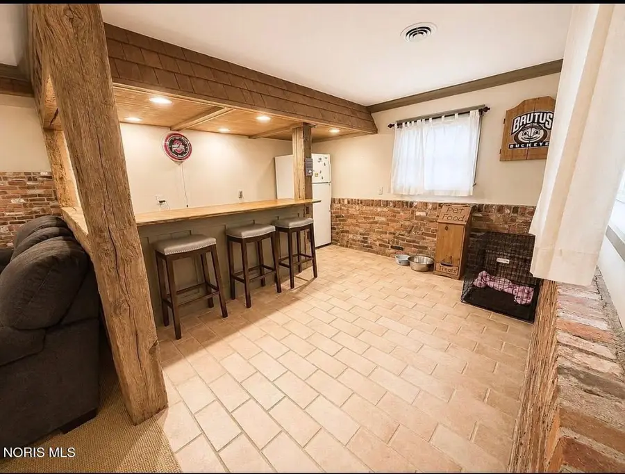 578 N Angela Drive, Fostoria, OH 44830 - #3