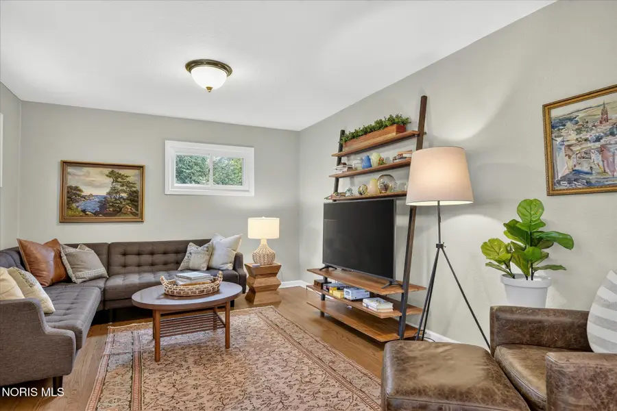 1032 Leith Street, Maumee, OH 43537 - #2