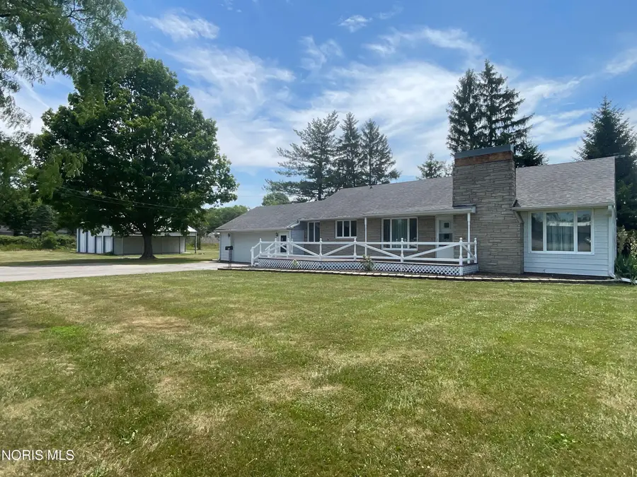 1704 E High Street, Bryan, OH 43506 - #2