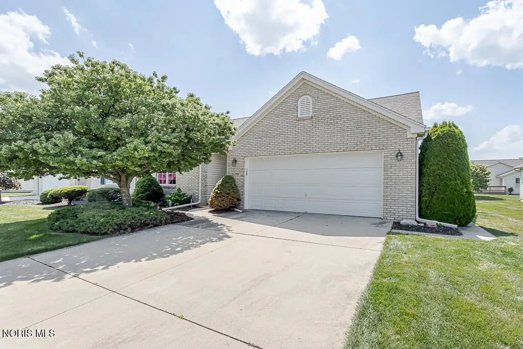 26395 E Wexford Drive, Perrysburg, OH 43551 - #1
