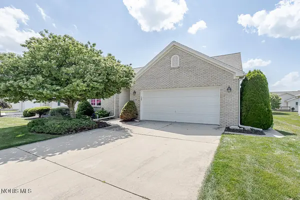 26395 E Wexford Drive, Perrysburg, OH 43551