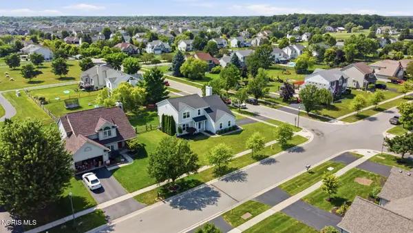 25267 Ramblehurst Drive, Perrysburg, OH 43551