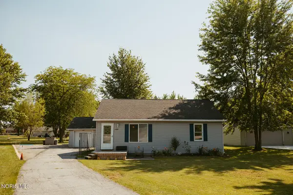 27888 Ayersville Pleasant Bend Road, Defiance, OH 43512