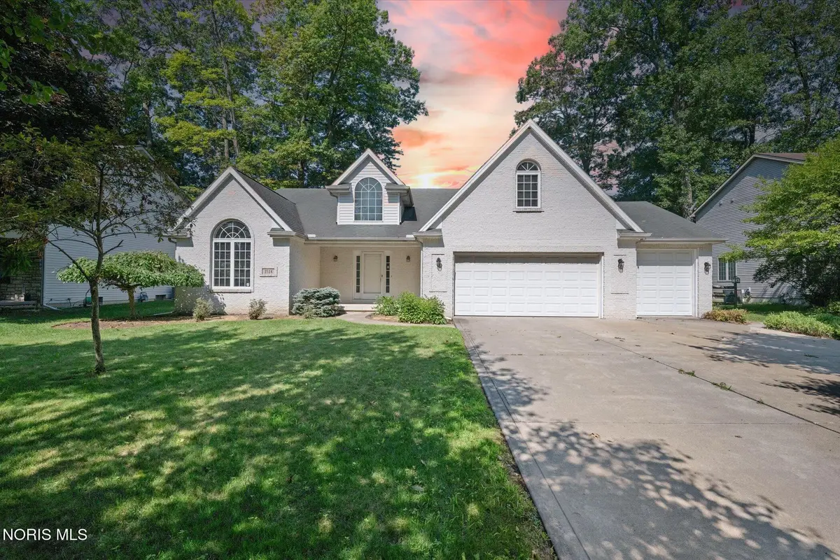 2124 Mcintosh Drive, Holland, OH 43528 - #1