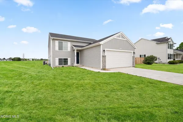 366 Douglas Drive, Liberty Center, OH 43532