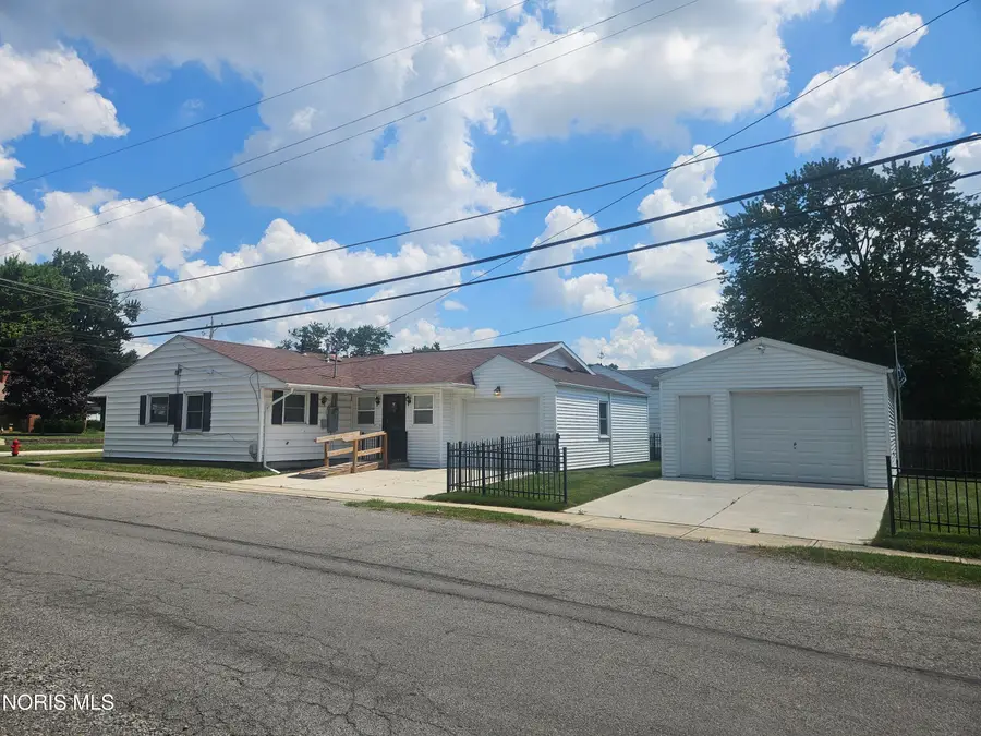339 W Melrose Avenue, Findlay, OH 45840 - #2
