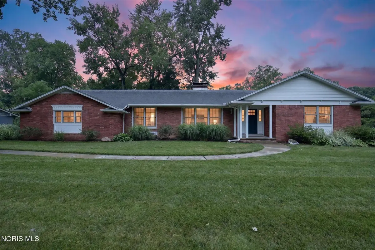3445 Chapel Drive, Toledo, OH 43615 - #1