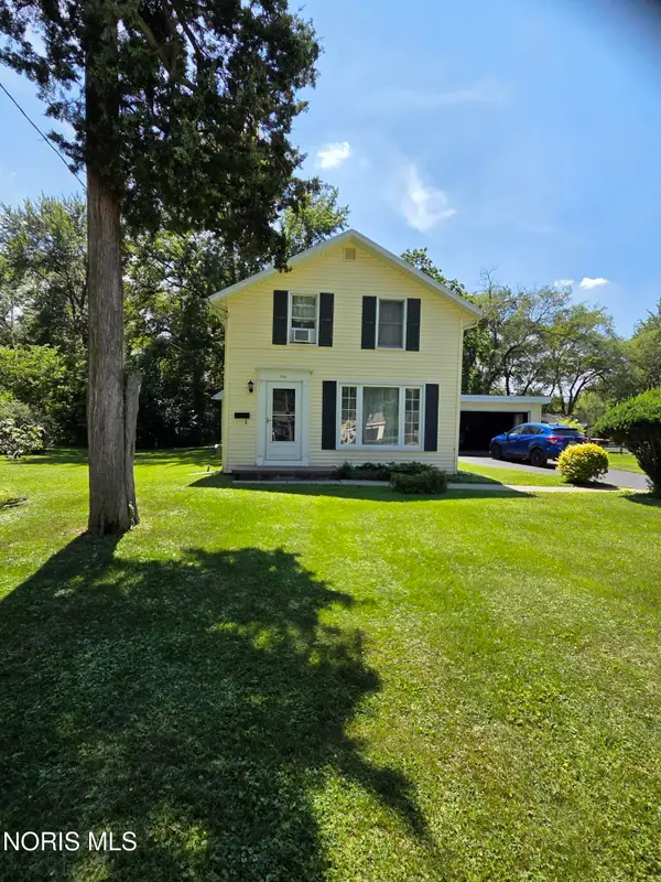 956 Cherry Street, Perrysburg, OH 43551