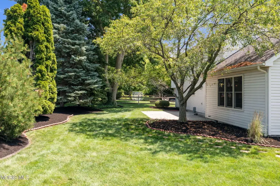 7710 Pilgrims Landing, Maumee, OH 43537 - #3