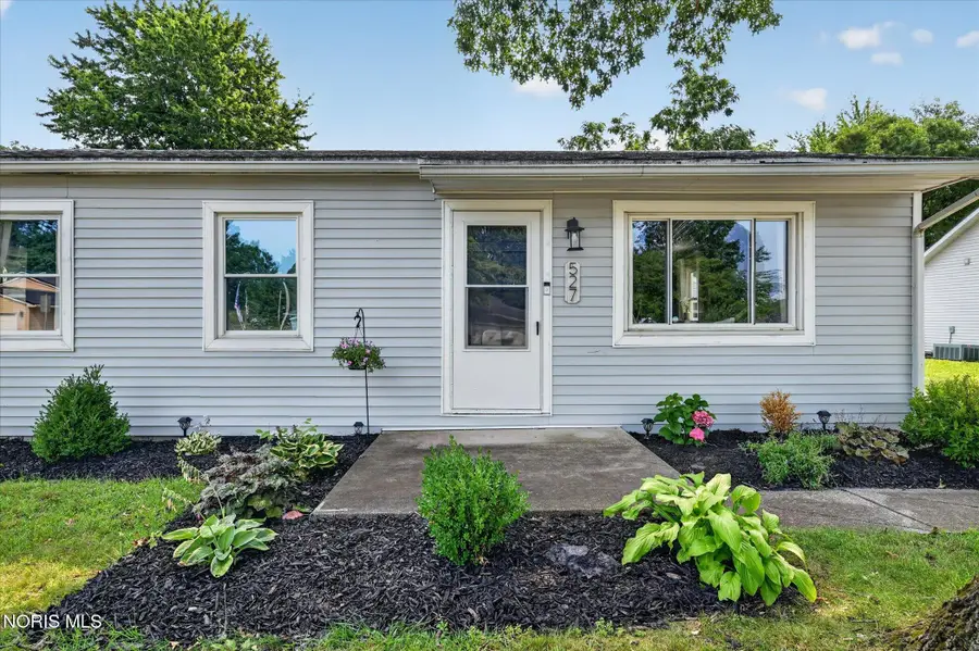 527 Favony Avenue, Holland, OH 43528 - #2