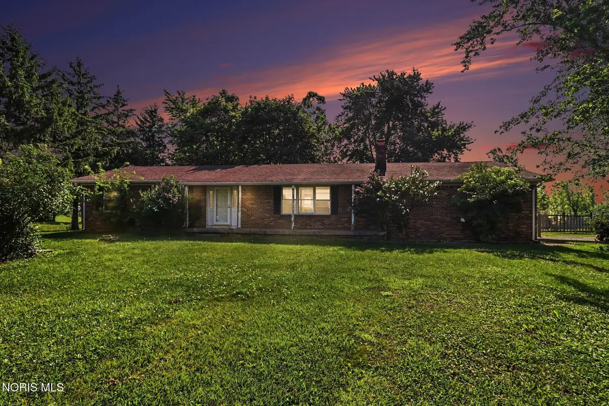 210 N Curtice Road, Oregon, OH 43616 - #1