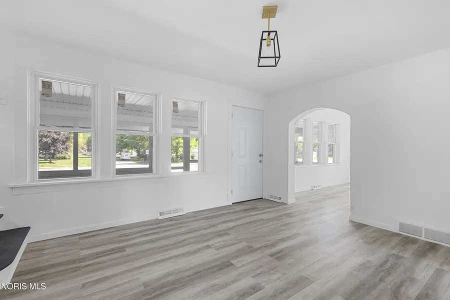 6237 Dorr Street, Toledo, OH 43615 - #3