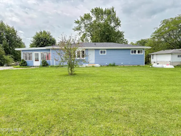 15330 W State Route 105, Elmore, OH 43416