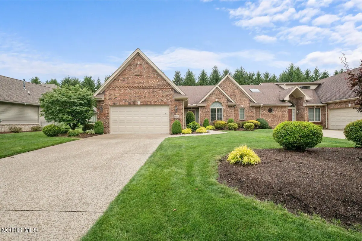3835 Deer Valley Lane, Maumee, OH 43537 - #1