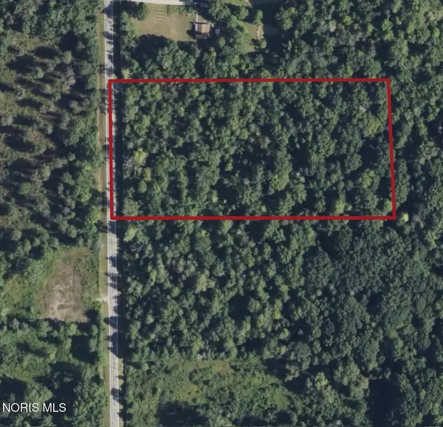 663 S Schwamberger Road, Swanton, OH 43558 - #2