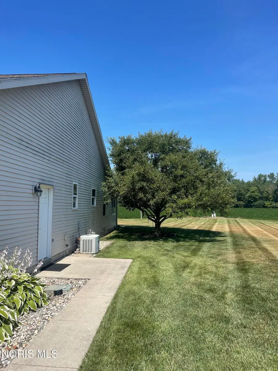37 Crabtree Court, Swanton, OH 43558 - #2