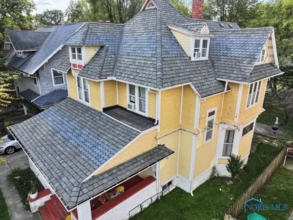 2459 Scottwood Avenue, Toledo, OH 43620