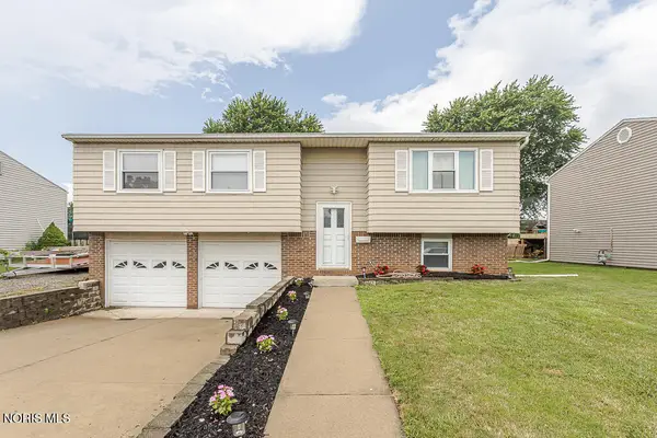 200 Farnstead Drive, Northwood, OH 43619