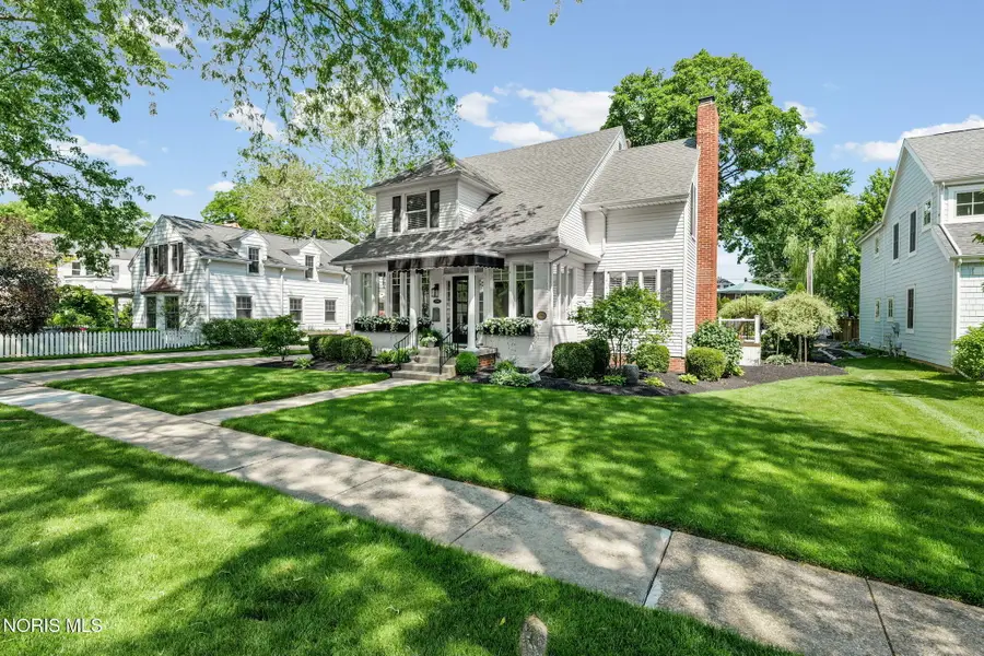 209 W 2nd Street, Perrysburg, OH 43551 - #2