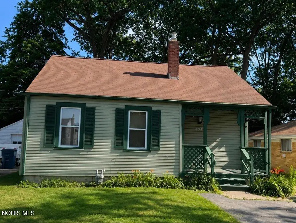 2724 Eldora Drive, Toledo, OH 43613 - #1