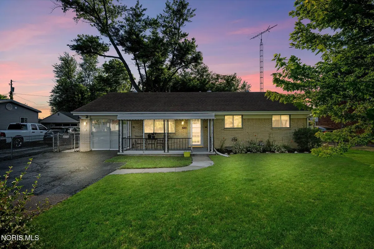 820 S Hill Park Drive, Holland, OH 43528 - #1
