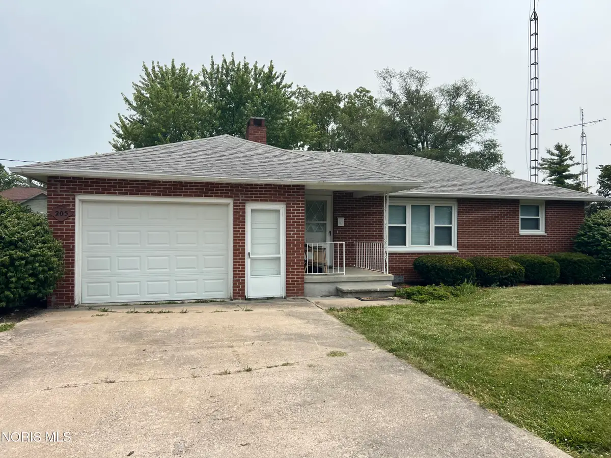 205 S Rock Street, Sherwood, OH 43556 - #1