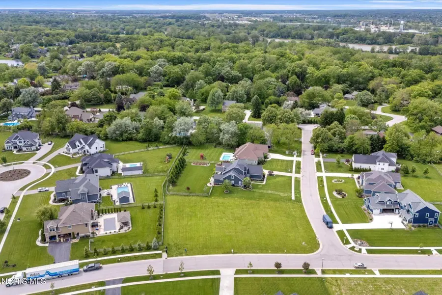 5102 Belfort Drive, Perrysburg, OH 43551 - #3