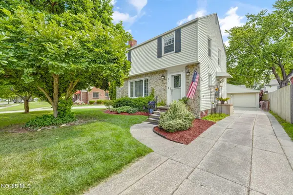 581 Sylvandale Avenue, Oregon, OH 43616