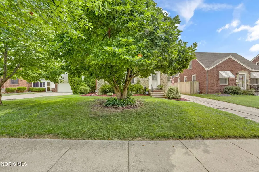 581 Sylvandale Avenue, Oregon, OH 43616 - #3