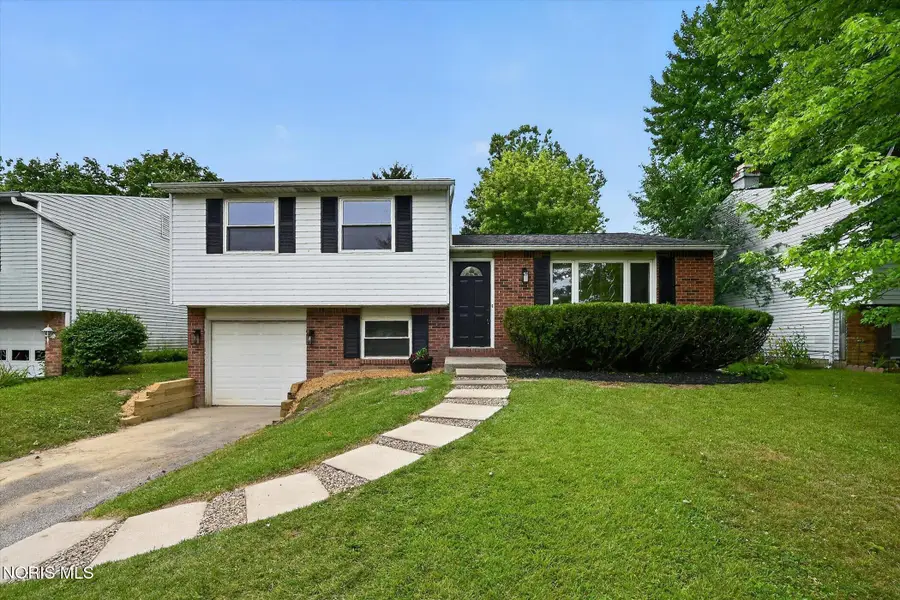386 San Jose Drive, Toledo, OH 43615 - #2