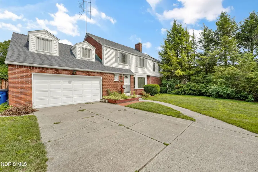 2920 Pemberton Drive, Toledo, OH 43606 - #2