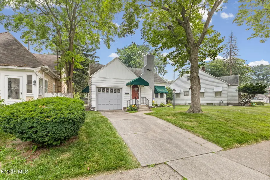 1430 Schuyler Road, Toledo, OH 43612 - #2