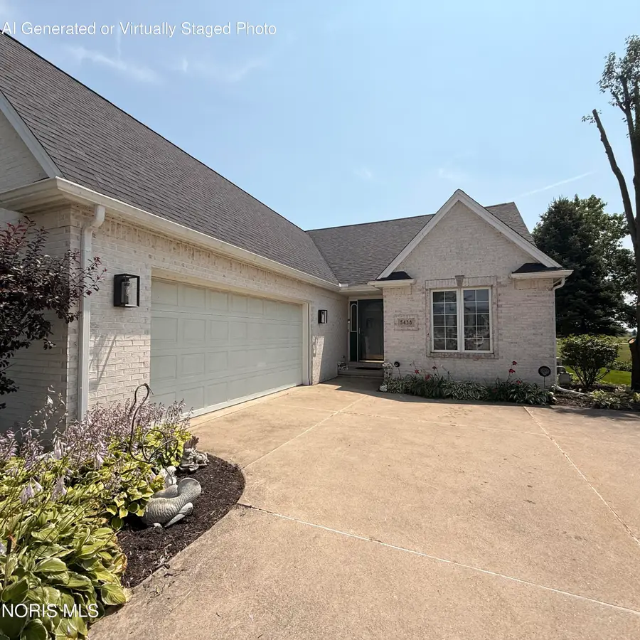 5438 Bayshore Road, Oregon, OH 43616 - #2