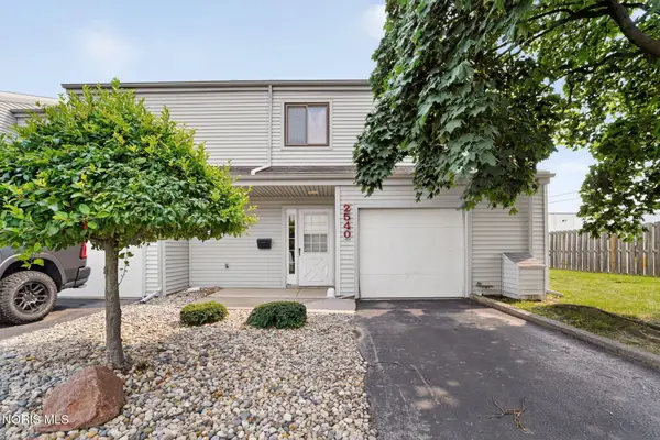 2540 W Village Drive, Toledo, OH 43614