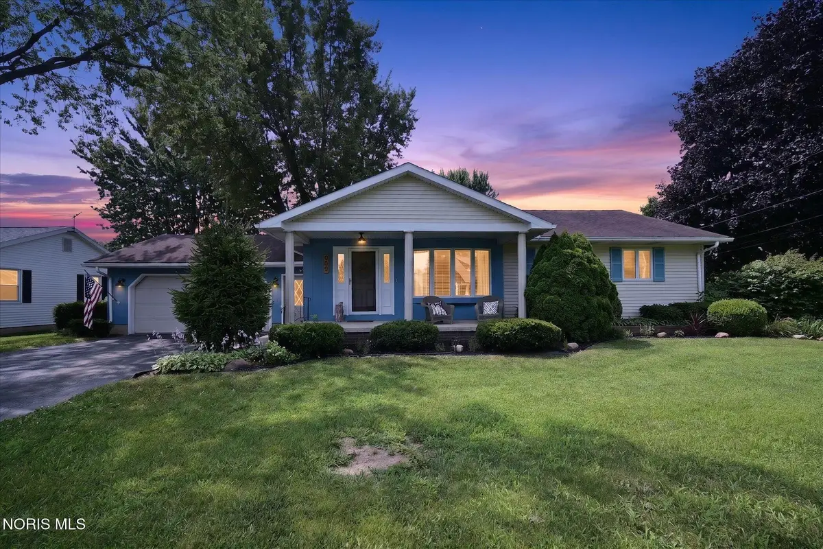309 W Cole Road, Fremont, OH 43420 - #1