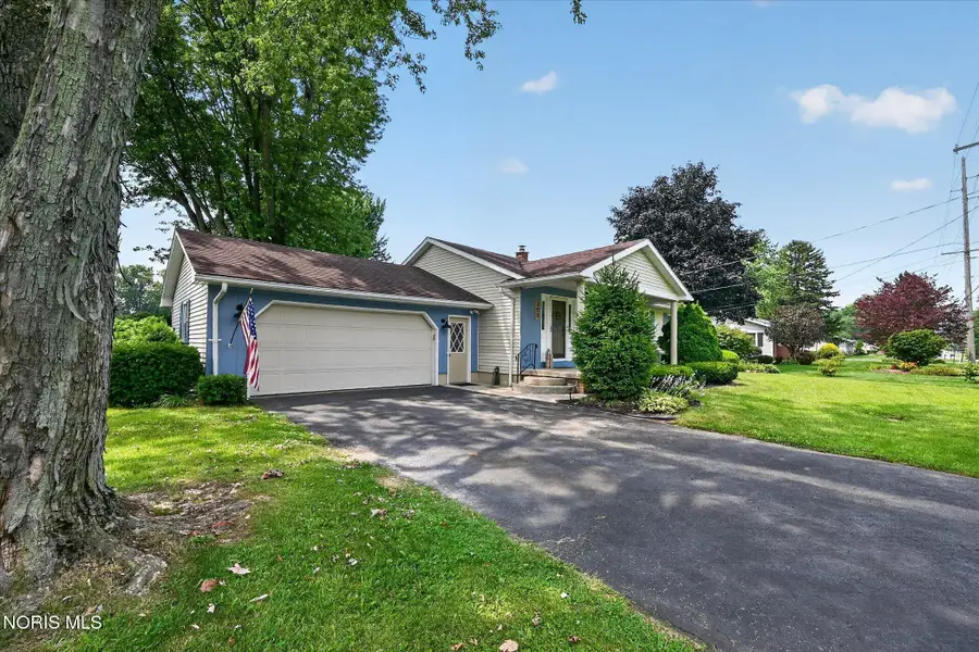 309 W Cole Road, Fremont, OH 43420 - #3