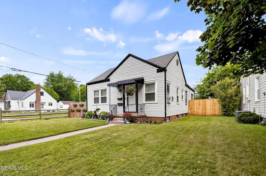2566 Ivy Place, Toledo, OH 43613 - #3