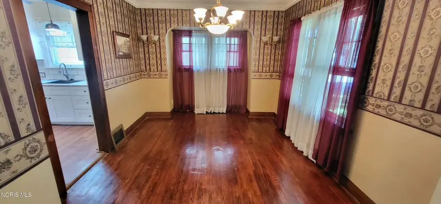 1463 Sabra Road, Toledo, OH 43612 - #3